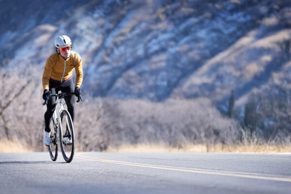 truman glasgow riding in winter in DNA cycling gear